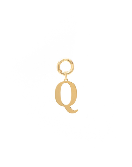 Letter Q Pendant Made with 2.5 Microns of 18K Gold Vermeil on 925 Sterling Silver with Anti-Tarnish. 16mm letter with moveable clasp to add to any necklace/bracelet.