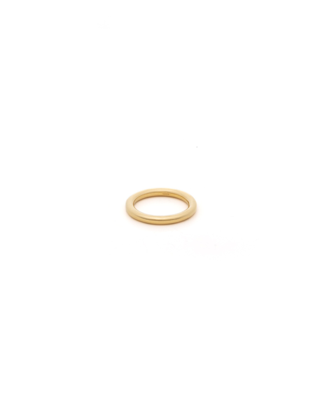 Thin Rounded Ring Band Made with 2.5 Microns of 18K Gold Vermeil on 925 Sterling Silver with Anti-Tarnishl. Band is 2.5mm wide. Comes in ring sizes 6, 7 and 8.